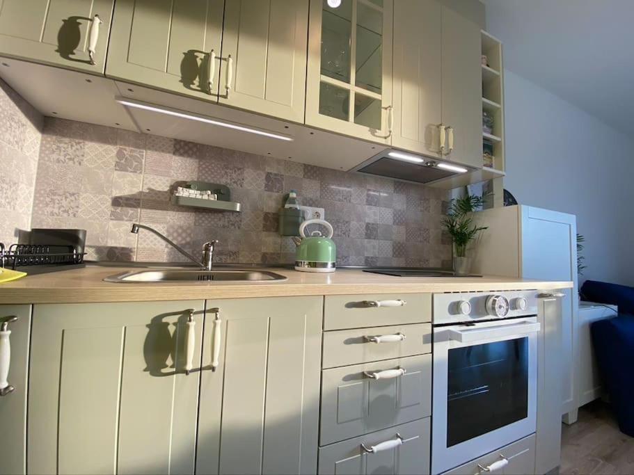 New Studio Apartment In Central Budapest - Free Parking Esterno foto